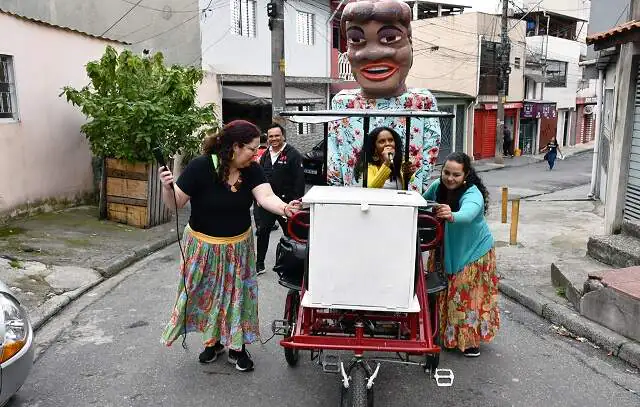 Semasa lança programa Ponto Limpo para combater descarte irregular de resíduos