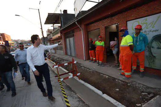 Programa Rua Nova inicia recapeamento no Jardim Santo André