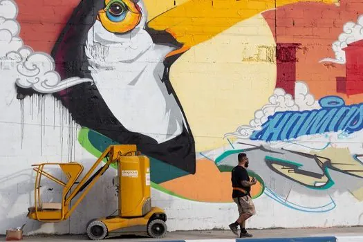 Colorgin apoia criação do maior mural da Costa Verde no Guarujá