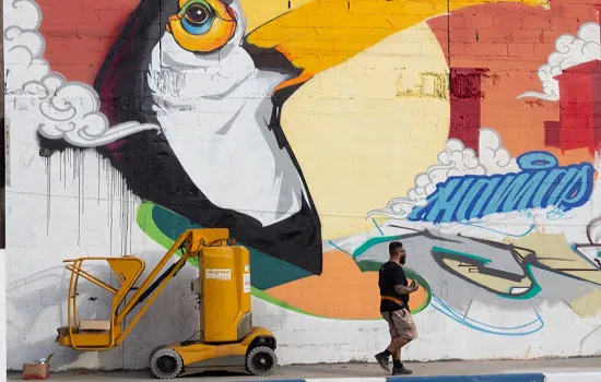 Colorgin apoia criação do maior mural da Costa Verde no Guarujá