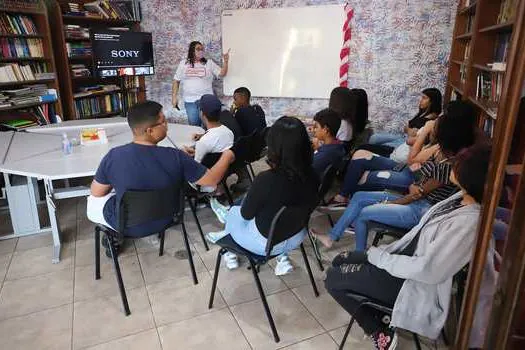 Adolescente Aprendiz coleciona histórias vitoriosas em Diadema