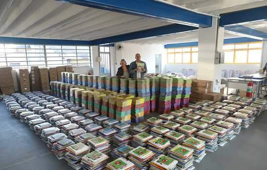 80 mil livros foram comprados e serão enviados às escolas