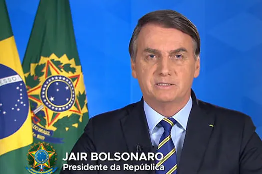 Gostaria de me solidarizar com famílias que perderam entes, afirma Bolsonaro