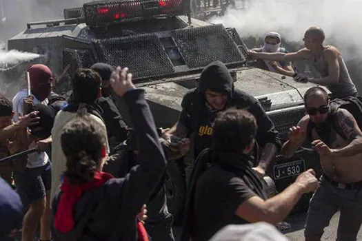 Protestos violentos no Chile deixam 7 mortos