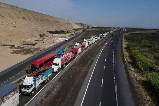 Peru coloca Exército em rodovias conforme bloqueios continuam