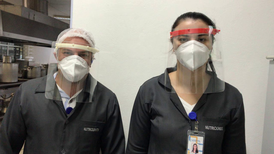Produção de 6 mil protetores faciais por semana na UFSCar