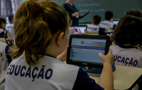 Prova São Caetano em formato digital é aplicada em escolas da rede municipal