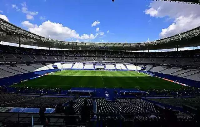 PSG estuda participar de licitação para comprar o Stade de France