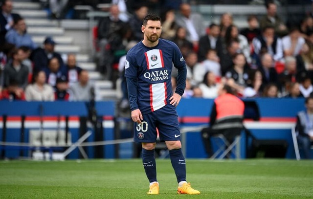 PSG suspende Messi por duas semanas após viagem para Arábia Saudita