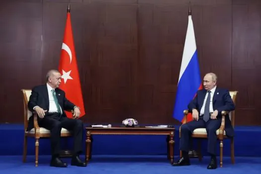 Putin reafirma compromisso de criar hub de gás natural na Turquia