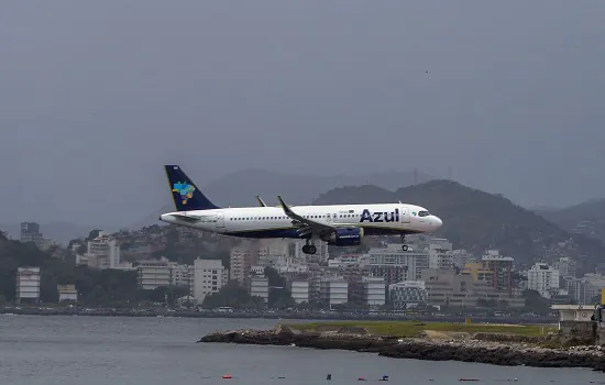 Redução do preço do querosene de aviação passa a valer hoje