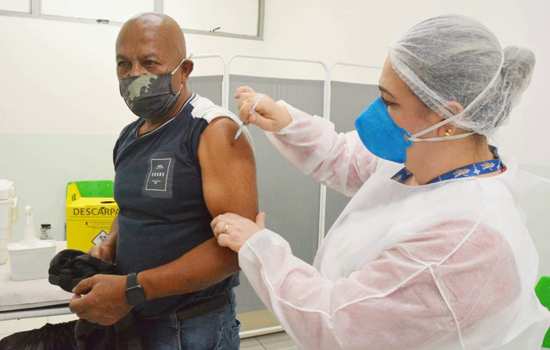 Santo André disponibiliza quarta dose contra a Covid-19 para munícipes com mais de 30 anos