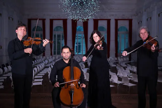 Pianista Felipe Senna se apresenta com o Quarteto de Cordas da Cidade