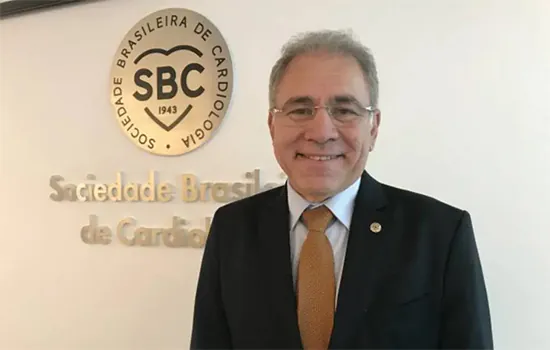 Bolsonaro escolhe médico Marcelo Queiroga como ministro da Saúde