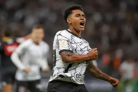 Du Queiroz revela ameaças sofridas nas redes sociais após derrota do Corinthians