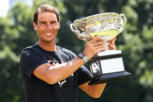 Djokovic e Federer parabenizam Nadal pela conquista do 21º Grand Slam na carreira