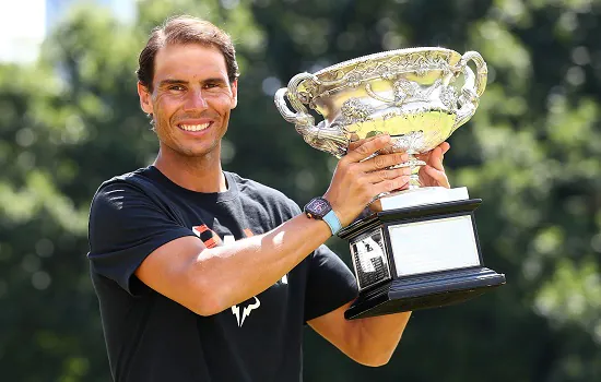 Djokovic e Federer parabenizam Nadal pela conquista do 21º Grand Slam na carreira