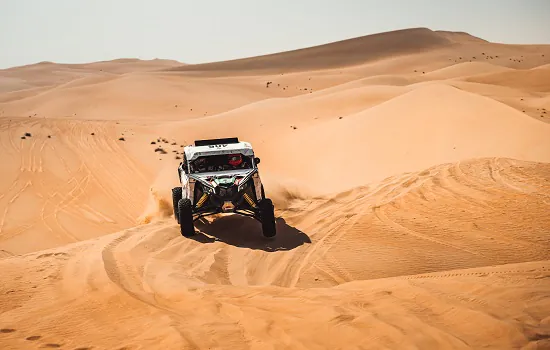 Brasileiros completam o 3º dia e sobem no acumulado do Abu Dhabi Desert Challenge