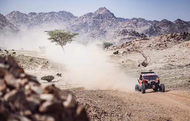 Rodrigo Luppi/Maykel Justo abrem o Dakar em 4º e Bruno Conti/Pedro Bianchi Prata em 8º