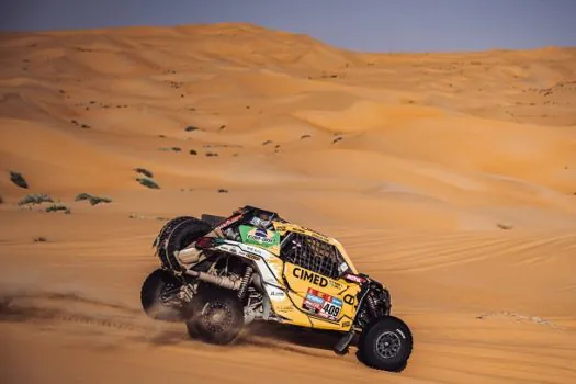 Conti/Bianchi atravessam o “Empty Quarter” em 10º nos UTVs T4 e Luppi/Justo fecham em 14º