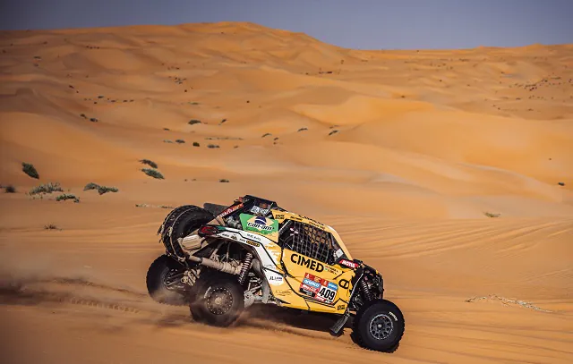 Conti/Bianchi atravessam o “Empty Quarter” em 10º nos UTVs T4 e Luppi/Justo fecham em 14º