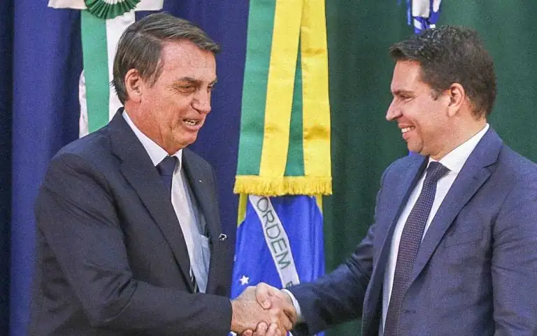 Bolsonaro ainda não desistiu de Ramagem na PF