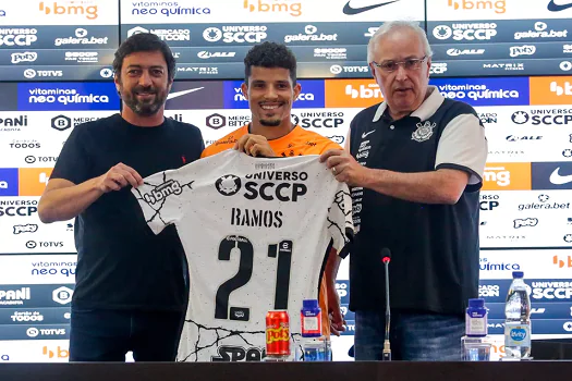 Rafael Ramos promete ofensividade no Corinthians e espera briga saudável por vaga