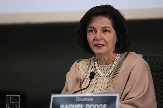 No último dia na PGR, Raquel Dodge contesta decisões de Bolsonaro