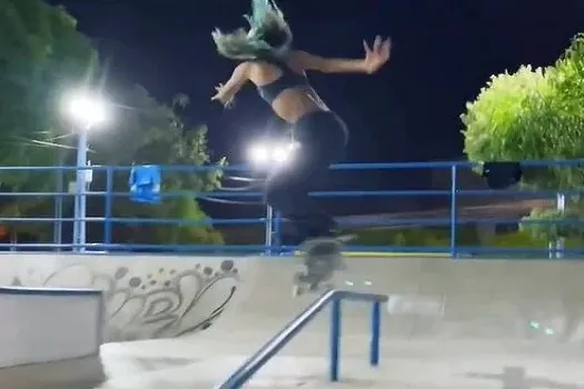 Rayssa Leal surpreende e revela nova manobra de skate street nas redes sociais