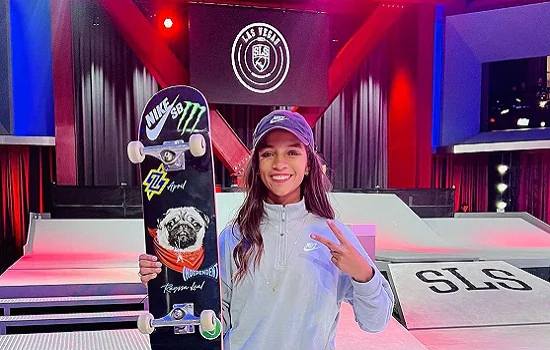 Rayssa Leal fatura título na etapa Las Vegas da Liga Mundial de skate