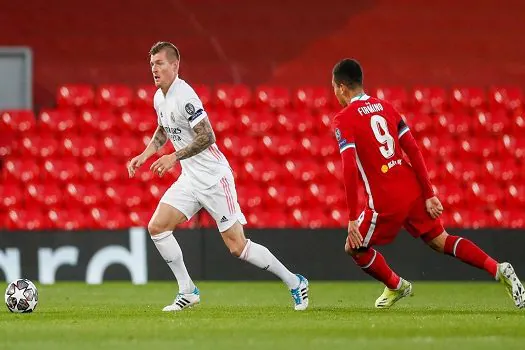 Real segura empate, elimina Liverpool e volta à semifinal da Liga dos Campeões