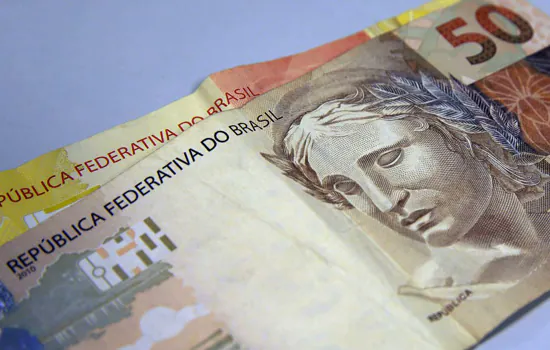 Mercado financeiro eleva projeção da inflação para 6