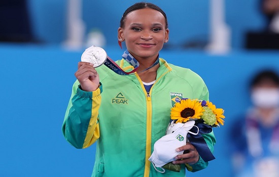 Rebeca Andrade conquista a 1ª medalha do Brasil na ginástica artística