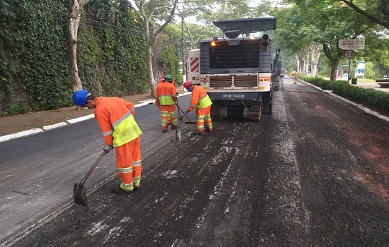 Avenida Fiorelli Peccicacco recebe mais de 2 mil m² de recape em Perus