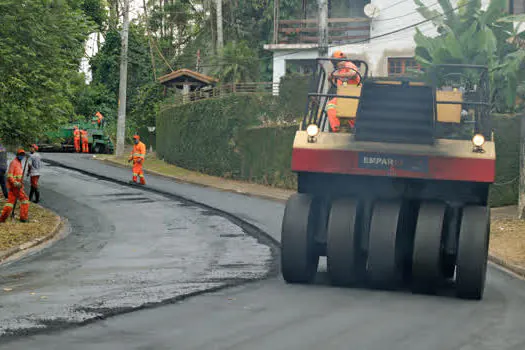 Prefeitura conclui pavimentação da Avenida Ribeirão Pires