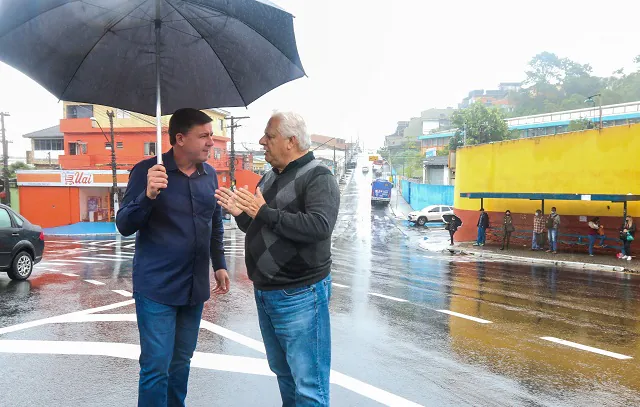 Prefeito Orlando Morando entrega recapeamento asfáltico na Vila São José