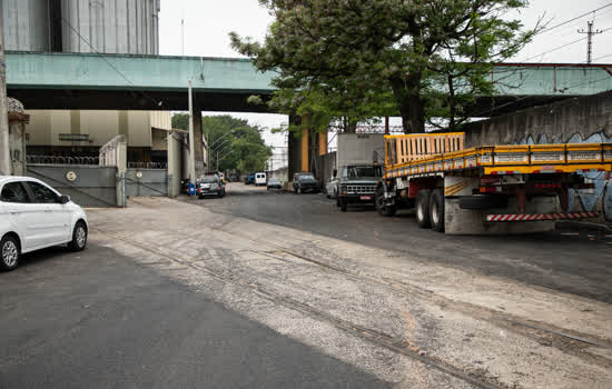 São Caetano asfalta trecho problemático de rua no Bairro Fundação