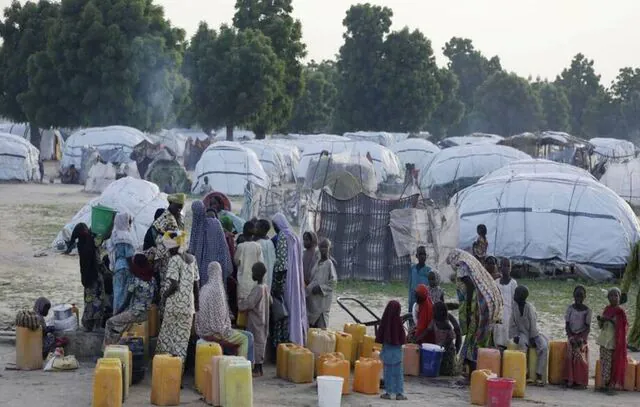 Atiradores matam pelo menos 30 pessoas em ataque a campo de refugiados na Nigéria