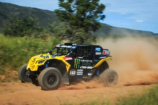 Rally: na prova mais difícil do ano, Varela é 3º e mantém liderança do Brasileiro