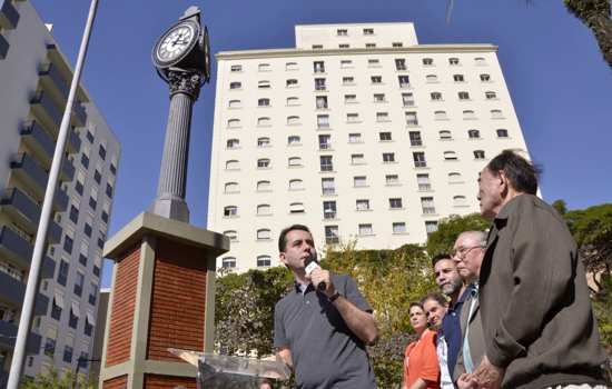 Relógio de Santo André passa por restauro e ganha novo endereço