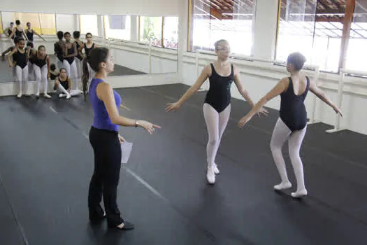 Ribeirão Pires iniciará rematrículas de alunos do curso gratuito de Ballet Clássico