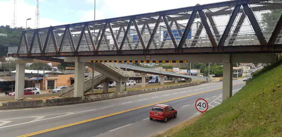 Rodovia Raposo Tavares terá desvio de tráfego para remoção de passarela