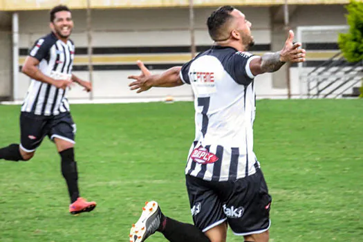 Titular absoluto, Renatinho valoriza crescimento pessoal e coletivo do Cachorrão