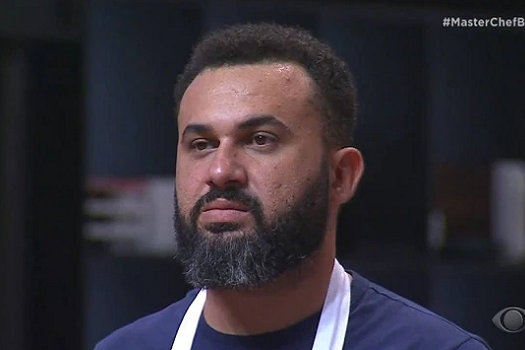 Renato é eliminado no “MasterChef” após prova do cacau