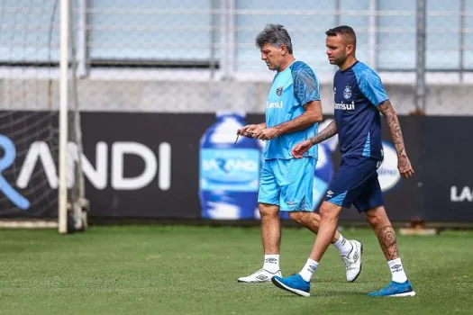 Renato Gaúcho pede volta de Luan ao Grêmio e defende ‘direito de o jogador se divertir’