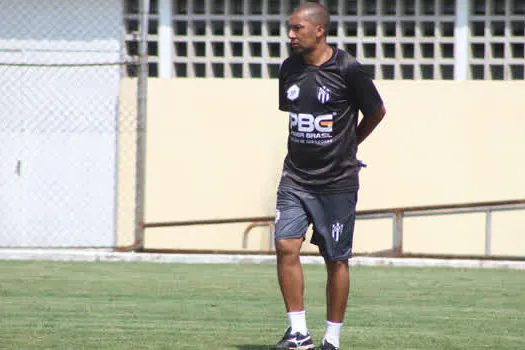 Técnico Renato Peixe cita satisfação com pré-temporada do Cachorrão