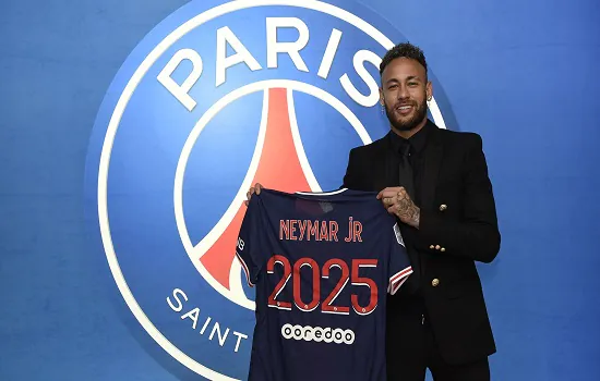 Paris Saint-Germain anuncia renovação de contrato de Neymar até 2025