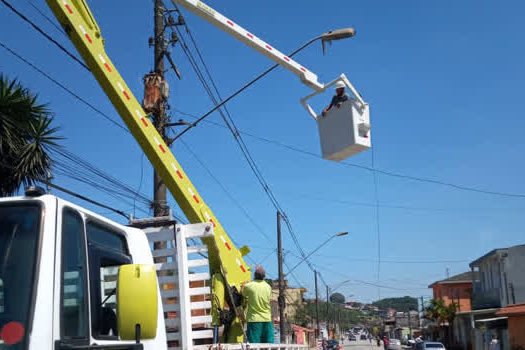 Ribeirão Pires realiza reparos emergenciais de iluminação pública