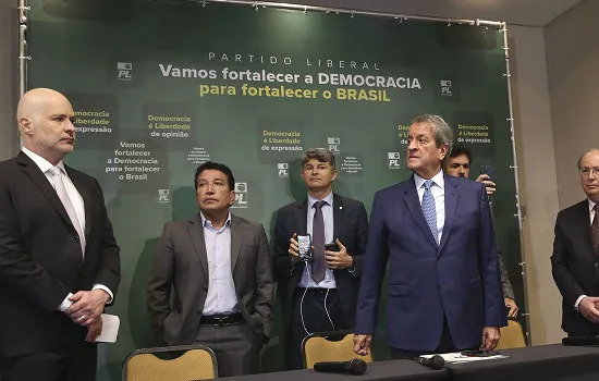 Representação do PL quer invalidar votos de alguns modelos de urnas