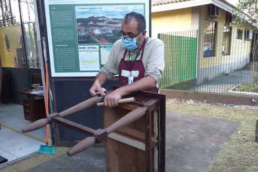 Projeto de restauração de móveis antigos mantêm viva a história de Ribeirão Pires